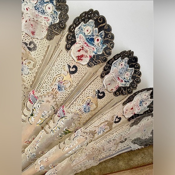 RARE🪭 40” Antique XL Balinese Decorative Folding Fan - Picture 2 of 5
